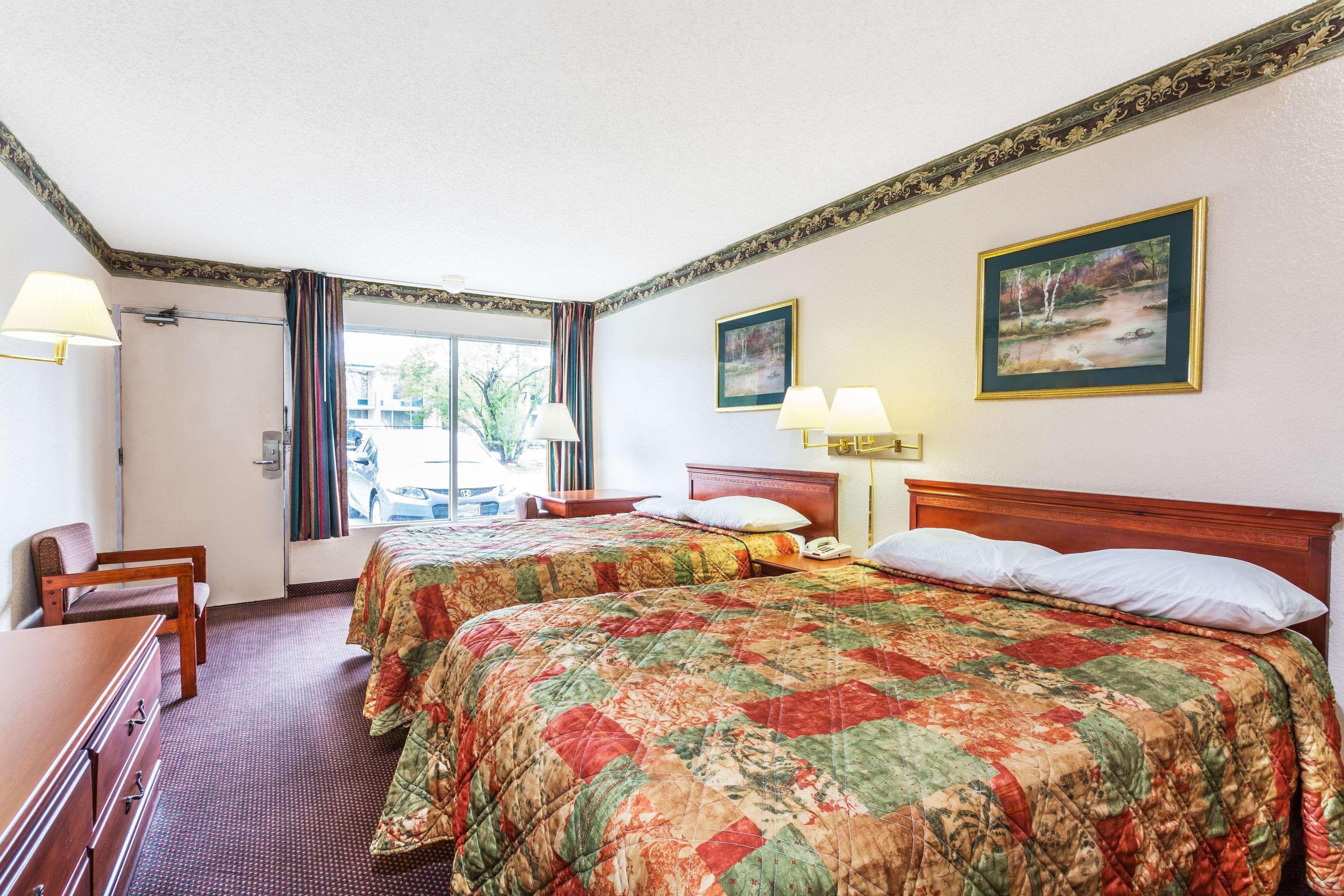 Days Inn By Wyndham Ashland Eksteriør bilde